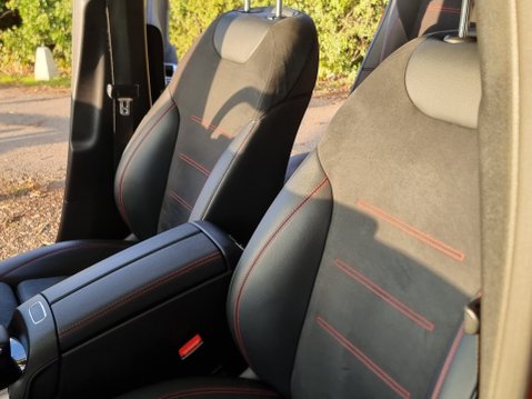 Mercedes-Benz EQB EQB 350 4MATIC AMG LINE PREMIUM 47