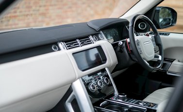 Land Rover Range Rover 5.0 Autobiography LWB 24