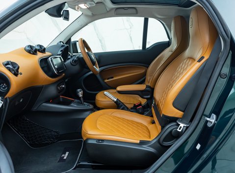 Smart Fortwo Coupe RACING GREEN EDITION 19