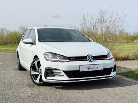 Volkswagen Golf 2.0 TSI GTI Performance Euro 6 (s/s) 5dr 5