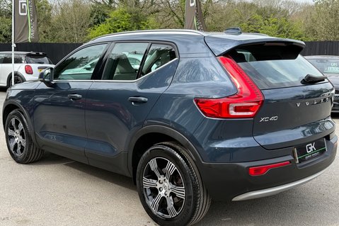 Volvo XC40 B4 INSCRIPTION MHEV 2