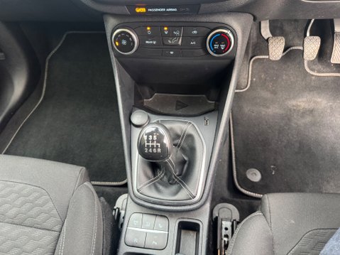 Ford Fiesta Fiesta Titanium 5 door 1.0L EcoBoost 125PS mHEV FWD 6-Speed Manual 18