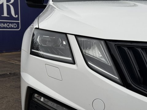 Skoda Octavia 2.0 TSI GPF vRS Hatchback 5dr Petrol Manual Euro 6 (s/s) (245 ps) 12
