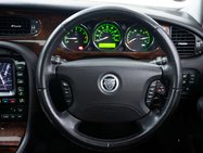 Jaguar XJ 3.0 XJ Sovereign V6 Auto 4dr 20