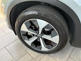 Volvo XC40 2.0 B4 MHEV Plus Dark DCT Auto Euro 6 (s/s) 5dr 8