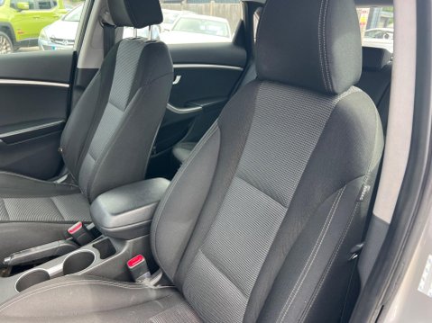 Hyundai i30 1.6 Active Auto Euro 5 5dr 23