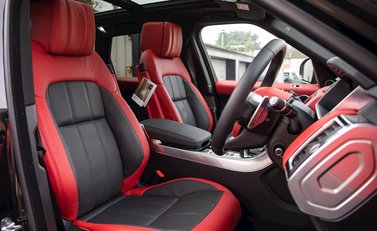 Land Rover Range Rover Sport 3.0 SDV6 Autobiography Dynamic 11