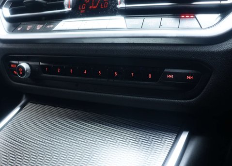 BMW 3 Series 2.0 330E M Sport Auto 5dr 34