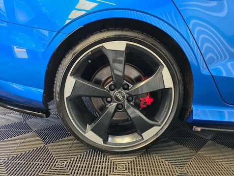 Audi RS3 2.5 TFSI Audi Sport Edition Saloon 4dr Petrol S Tronic quattro Euro 6 (s/s) 24