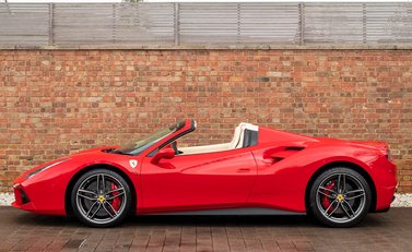 Ferrari 488 Spider 2
