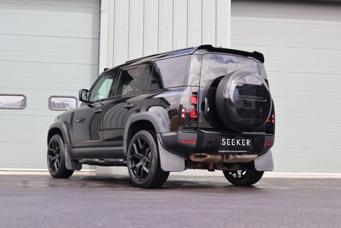 Land Rover Defender 110 D250 HARD TOP MHEV URBAN STYLED WITH REAR SEATS  9