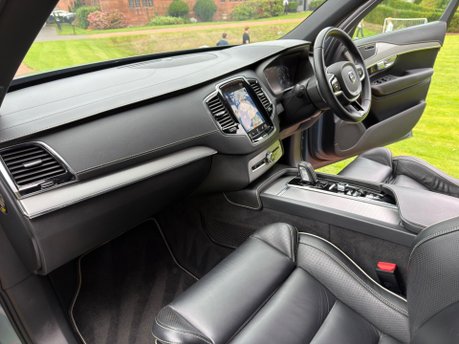 Volvo XC90 T8 TWIN ENGINE R-DESIGN AWD 3