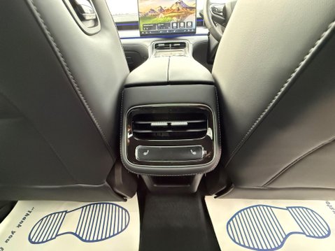 Chery Tiggo 8 1.5T 18.4kWh Summit DHT1 Euro 6 (s/s) 5dr 38