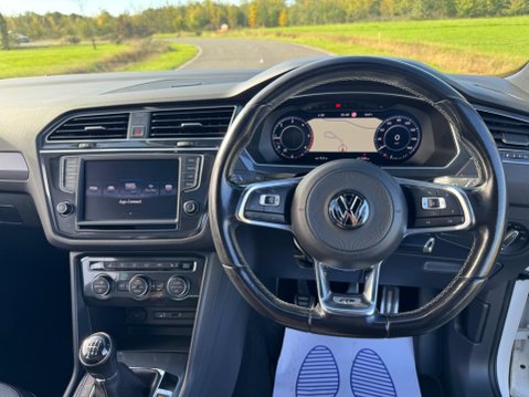 Volkswagen Tiguan 2.0 TDI BlueMotion Tech R-Line Euro 6 (s/s) 5dr 53