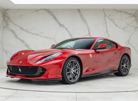 Ferrari 812 Superfast 6