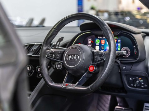 Audi R8 5.2 FSI V10 Coupe 2dr Petrol S Tronic Euro 6 (s/s) (540 ps) 43