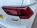 Volkswagen Tiguan R LINE TSI BMT 4MOTION DSG 16