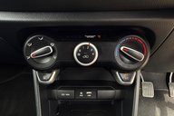 Kia Picanto WAVE. 6 MAIN DEALER SERVICES.. ONLY ONE OWNER.. REVERSING CAMERA.. A/C 36