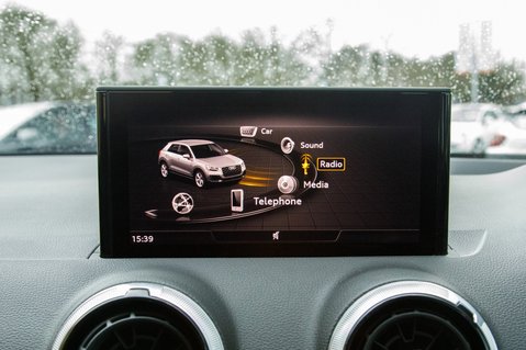 Audi Q2 TFSI TECHNIK 22