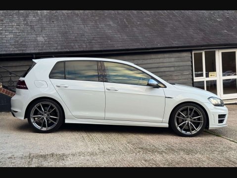 Volkswagen Golf 2.0 TSI BlueMotion Tech R Hatchback 5dr Petrol Manual 4Motion Euro 6 (s/s) 17