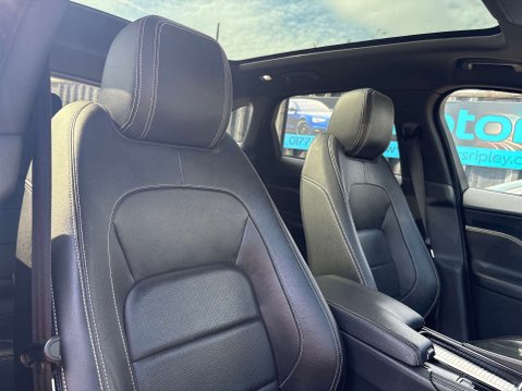 Jaguar F-Pace 2.0 D240 R-Sport SUV 5dr Diesel Auto AWD Euro 6 (s/s) (240 ps) 35