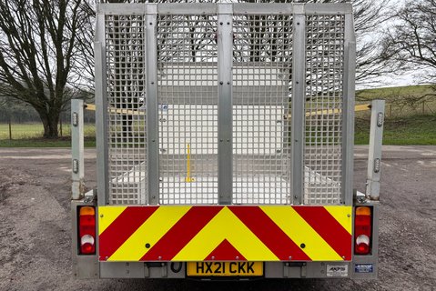 Peugeot Boxer 165ps BlueHDi 335 Drop & Go Low Floor Traffic Management - Toolbox 11