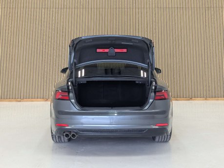 Audi A5 2.0 A5 Vorsprung 40 TDI Quattro Semi-Auto 4WD 2dr 25