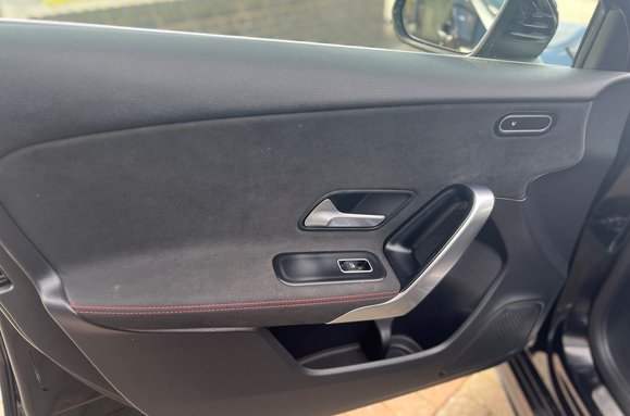 Mercedes-Benz A Class A 250 E AMG LINE EXECUTIVE AUTO 28