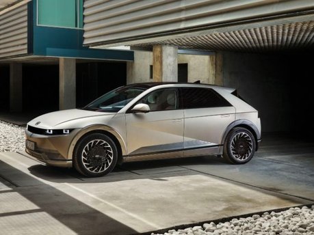 What is the 2022 UK car of the year?