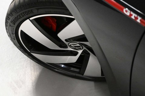 Volkswagen Golf 2.0 Golf GTi TSi Semi-Auto 5dr 17