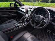 Bentley Bentayga V8 10