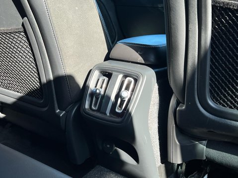 Volvo XC40 B4 R-DESIGN PRO MHEV 45