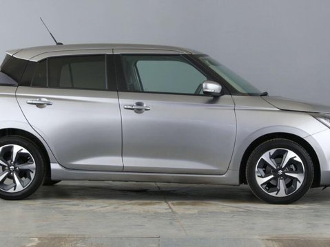 Suzuki Swift ULTRA 5