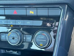 Volkswagen T-Roc 1.5 T-Roc SEL TSi Evo 5dr 55