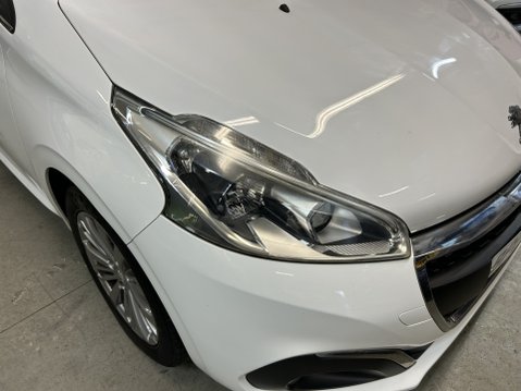Peugeot 208 ALLURE 13