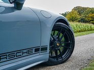 Porsche 911 CARRERA GTS PDK 6
