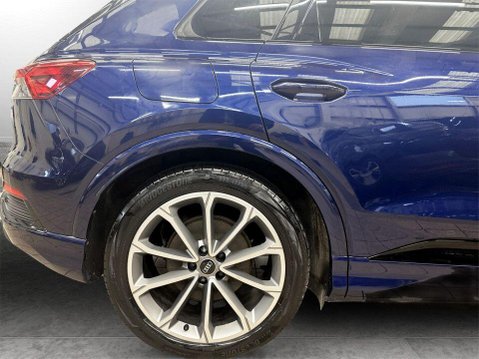 Audi Q4 40 Edition 1 SUV 5dr Electric Auto 82kWh (204 ps) Alloys - Air Con - DAB Ra 10
