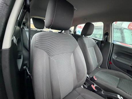 Ford Fiesta ZETEC 10