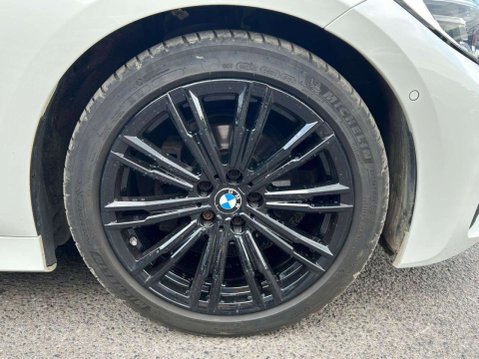 BMW 3 Series 2.0 318i M Sport Saloon 4dr Petrol Auto Euro 6 (s/s) (156 ps) 12