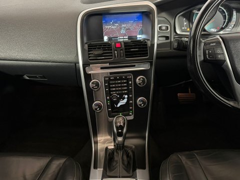 Volvo XC60 D4 R-DESIGN LUX NAV 12