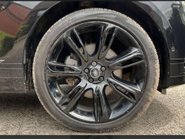 Land Rover Range Rover Velar 3.0 Range Rover Velar R-Dynamic HSE D300 Auto 4WD 5dr 17