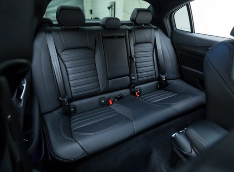 Alfa Romeo Giulia QUADRIFOGLIO 17