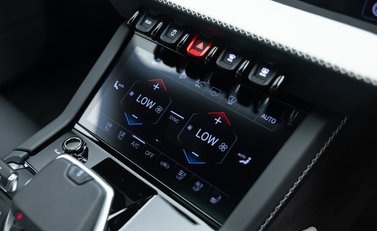 Lamborghini Urus SE 32