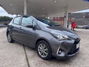 Toyota Yaris VVT-I ICON 6