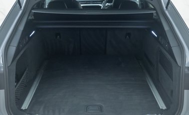 Audi RS6 AVANT PERFORMANCE 36