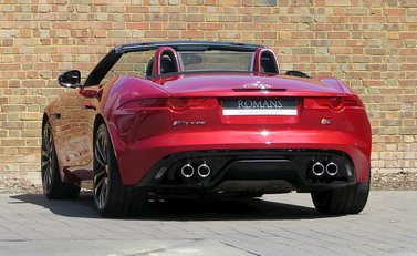Jaguar F-Type S V8 Convertible 17