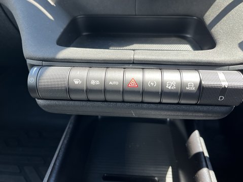 BYD Dolphin 150kW Design 60.4kWh 5dr Auto 19