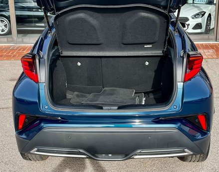 Toyota C-HR 1.8 C-HR GR Sport HEV CVT 5dr 76