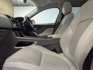 Jaguar F-Pace 2.0 F-PACE Portfolio AWD D Auto 4WD 5dr 36