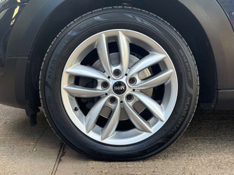 Mini Countryman 2.0 Countryman Cooper SD Auto 5dr 33